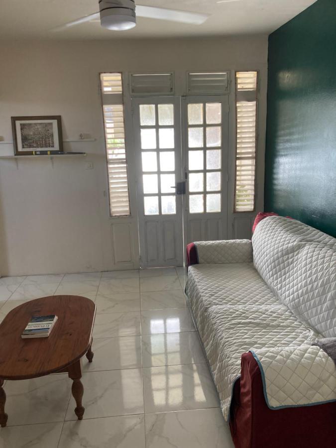 Sympathique Pied A Terre A Schoelcher Esterno foto